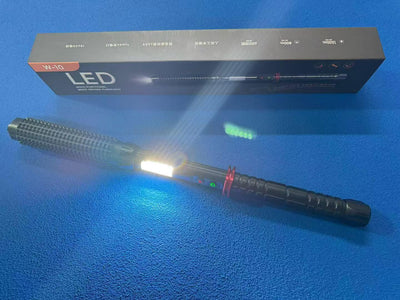 W-10High-lumen self-defense flashlight, safe lighting equipment for outdoor night walking