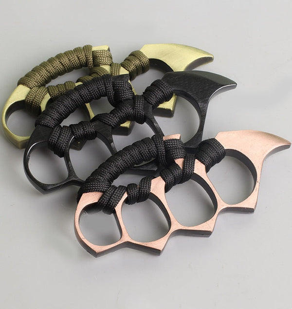 Zinc alloy self-defense supplies, protective wristbands, car window breakers, metal gloves